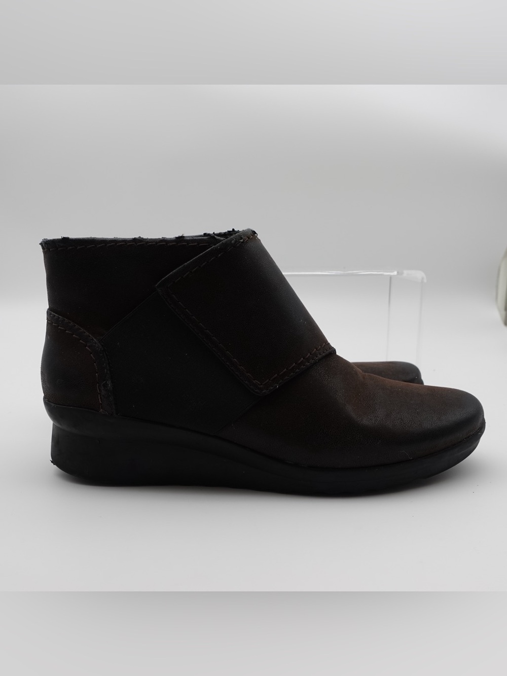 Clarks Cloud Steppers Women Size 8 Boots Brown Leather Zip up Cushion Soles